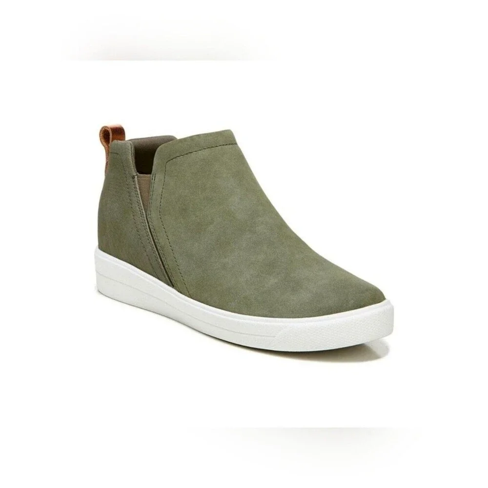 NWOB Ryka Womens Vera Green Suede Slip On Wedge Sneaker Sz 8